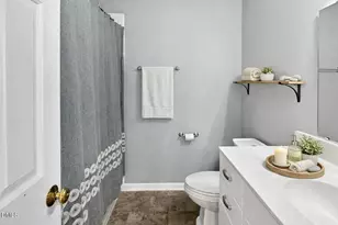 8221 Hempshire Pl, Raleigh, NC 27613 - Photo 19