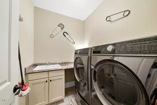 4900 Great Meadows Ct, Raleigh, NC 27609 - Photo 29