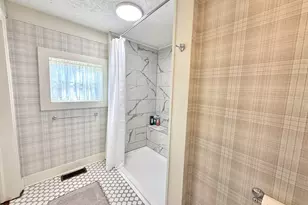 190 Broad St, Milton, NC 27305 - Photo 25