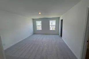 300 Thompson Overlook Wy, Smithfield, NC 27577 - Photo 5