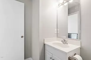 705 Felicia St, Durham, NC 27704 - Photo 17