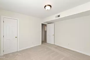 1001 Pebblebrook Dr, Raleigh, NC 27609 - Photo 27