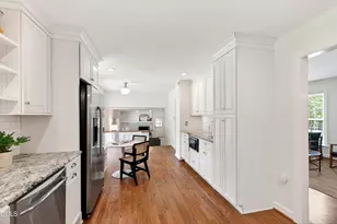1001 Pebblebrook Dr, Raleigh, NC 27609 - Photo 19
