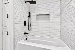 1001 Pebblebrook Dr, Raleigh, NC 27609 - Photo 37