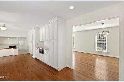 1001 Pebblebrook Drive, Raleigh, NC 27609 - Photo 15