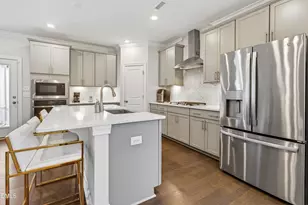 318 Ber Creek Dr, Fuquay Varina, NC 27526 - Photo 7