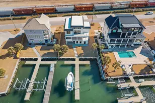 208 Radio Island Rd, Morehead City, NC 28557 - Photo 63