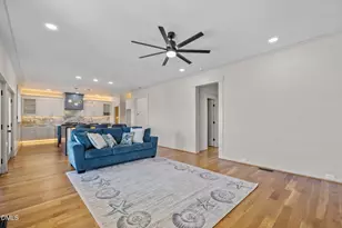 208 Radio Island Rd, Morehead City, NC 28557 - Photo 5