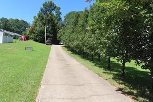 64 N Sussex Dr, Smithfield, NC 27577 - Photo 3