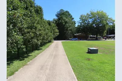 64 N Sussex Drive, Smithfield, NC 27577 - Photo 5