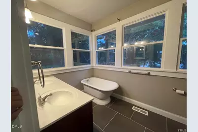 307 E 5th Street, Burlington, NC 27215 - Photo 15