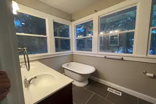 307 E 5th St, Burlington, NC 27215 - Photo 15