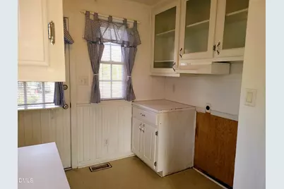 1400 Roslyn Drive #Unit 16a, Burlington, NC 27215 - Photo 19