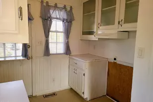 1400 Roslyn Dr, Burlington, NC 27215 - Photo 19