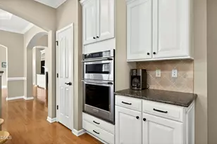 6117 Leesburg Ln, Raleigh, NC 27617 - Photo 7