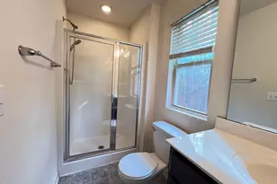 18 Rochambeau Ct, Durham, NC 27704 - Photo 9