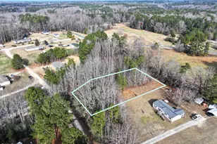 55 Spring Ln, Henderson, NC 27537 - Photo 1