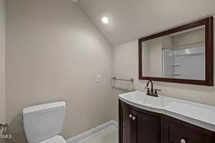 215 Old Franklin Grove Dr, Chapel Hill, NC 27514 - Photo 33