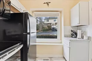 6152 Loch Laural Ln, Raleigh, NC 27613 - Photo 13