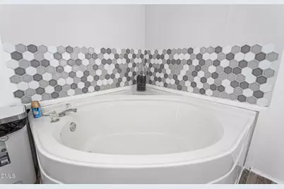 410 W Old Glencoe Road, Burlington, NC 27217 - Photo 15