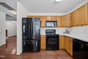 101 Stanopal Dr, Cary, NC 27511 - Photo 11