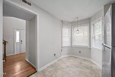 404 Broad Leaf Circle, Raleigh, NC 27613 - Photo 9