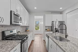 313 Sailor Wy, Fuquay-Varina, NC 27526 - Photo 9