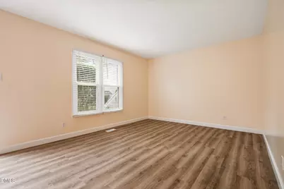 121 Westview Drive #Apt 27, Carrboro, NC 27510 - Photo 3