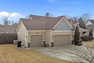 181 Telesto Cir, Garner, NC 27529 - Photo 7