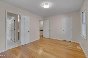 6528 Hearthstone Dr E, Raleigh, NC 27615 - Photo 17