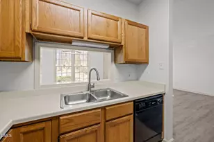 10 Forest Oaks Dr, Durham, NC 27705 - Photo 15