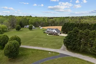 3646 Watkins Farm Rd, Hillsborough, NC 27278 - Photo 17