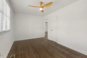 407 Hickory Dr, Chapel Hill, NC 27517 - Photo 17