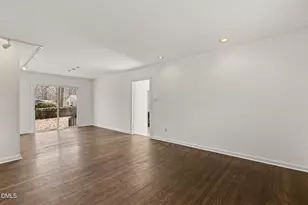 407 Hickory Dr, Chapel Hill, NC 27517 - Photo 5