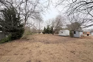 720 S Wakefield St, Zebulon, NC 27597 - Photo 19