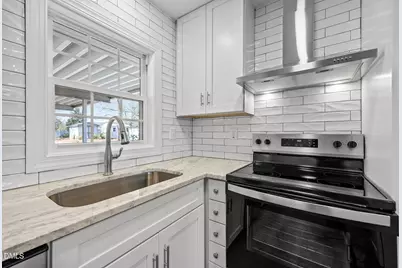 728 S Wakefield Street, Zebulon, NC 27597 - Photo 9