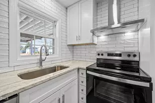 728 S Wakefield St, Zebulon, NC 27597 - Photo 9