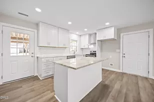 728 S Wakefield St, Zebulon, NC 27597 - Photo 5