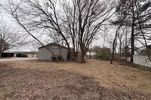 728 S Wakefield St, Zebulon, NC 27597 - Photo 19