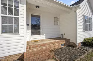 113 Dawn Ave, Four Oaks, NC 27524 - Photo 3