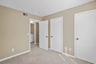 5669 Hornaday Rd, Greensboro, NC 27409 - Photo 11