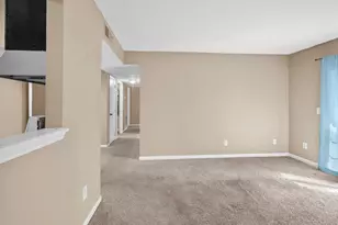 5669 Hornaday Rd, Greensboro, NC 27409 - Photo 3