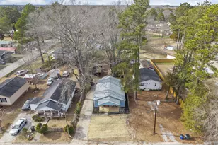 303 Graves St, Selma, NC 27576 - Photo 39