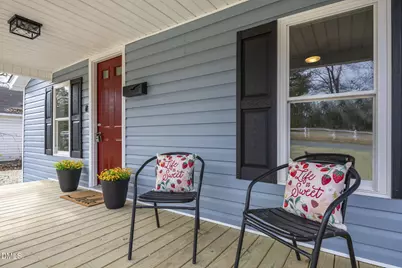 303 Graves Street, Selma, NC 27576 - Photo 5