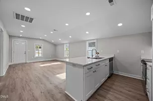 303 Graves St, Selma, NC 27576 - Photo 17