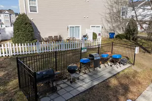 8621 Neuse Club Ln, Raleigh, NC 27616 - Photo 31