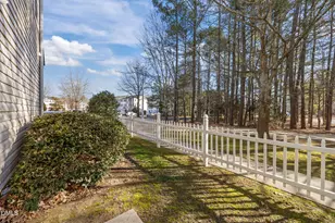 8621 Neuse Club Ln, Raleigh, NC 27616 - Photo 23