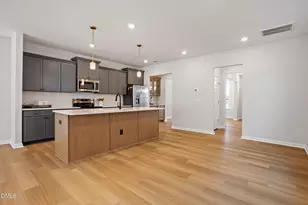 204 White Oak Gdn Wy, Garner, NC 27529 - Photo 7