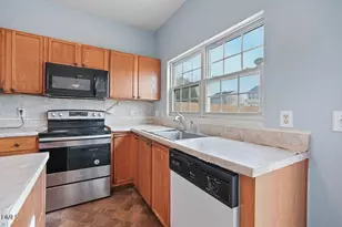 2913 Hayling Dr, Raleigh, NC 27610 - Photo 7