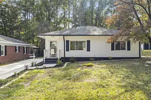 604 Oak St, Fuquay-Varina, NC 27526 - Photo 3